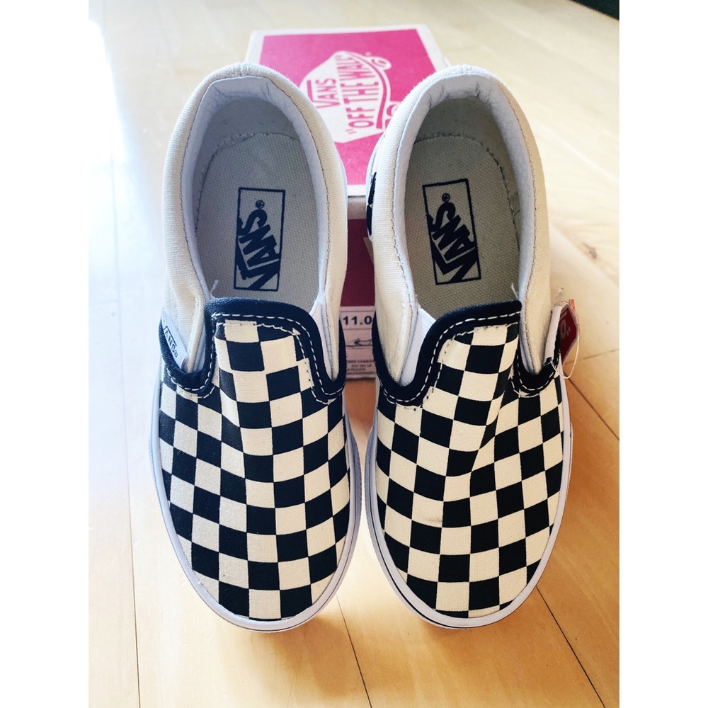 Classic checkered vans in size 11 youth